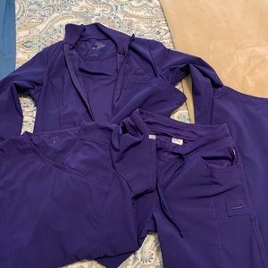 Cherokee Infinity 3 piece scrub set